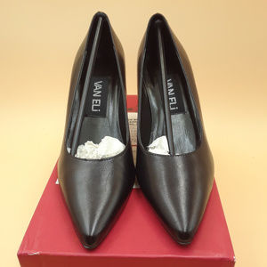 Vaneli Black Leather Pump 41/2